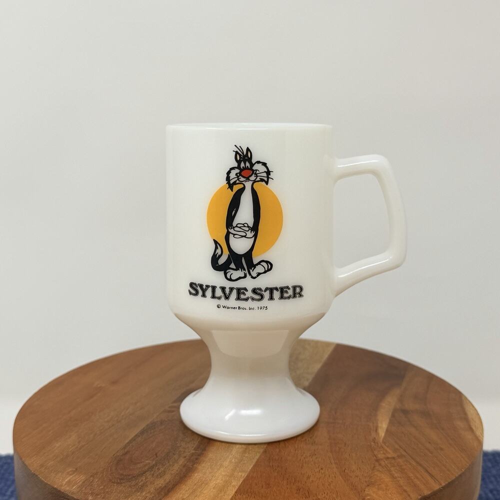 Vintage 1975 Warner Bros Sylvester Footed Milk Glass Mug GREAT America Rare